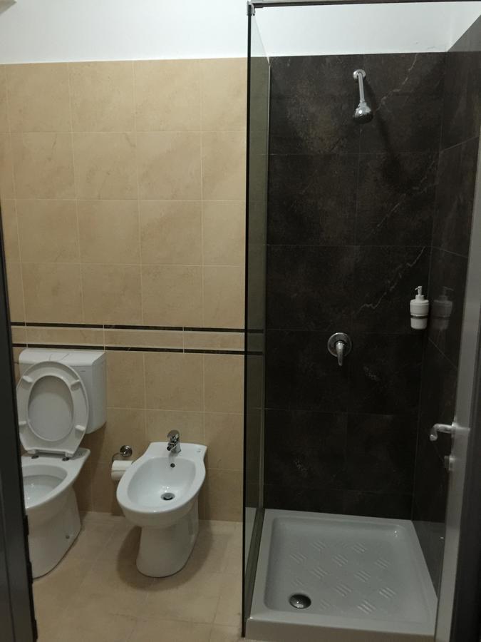 Herges Hotel Durrës Eksteriør billede