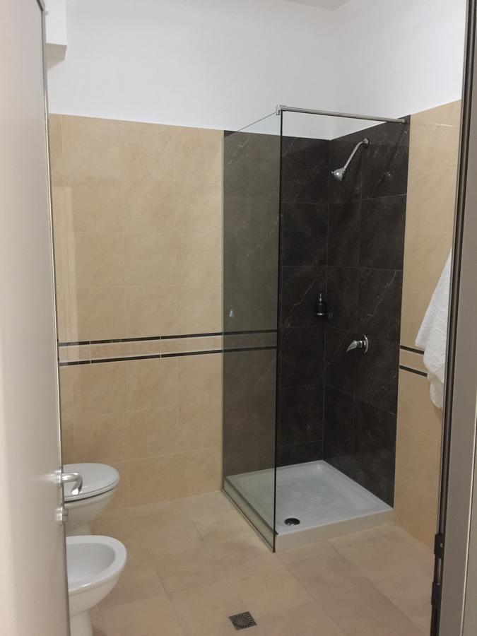 Herges Hotel Durrës Eksteriør billede