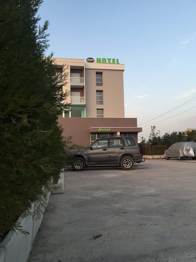 Herges Hotel Durrës Eksteriør billede