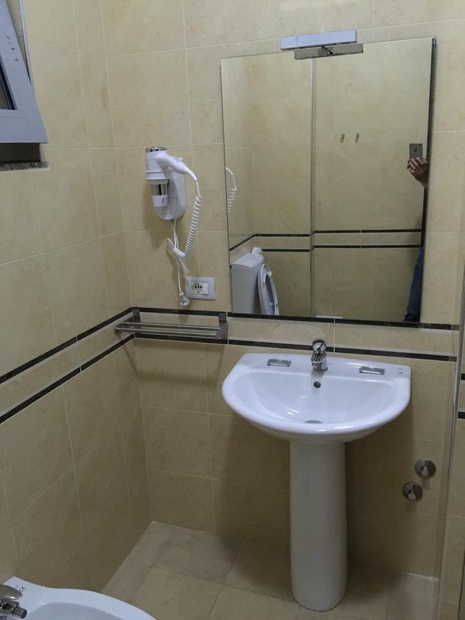 Herges Hotel Durrës Eksteriør billede