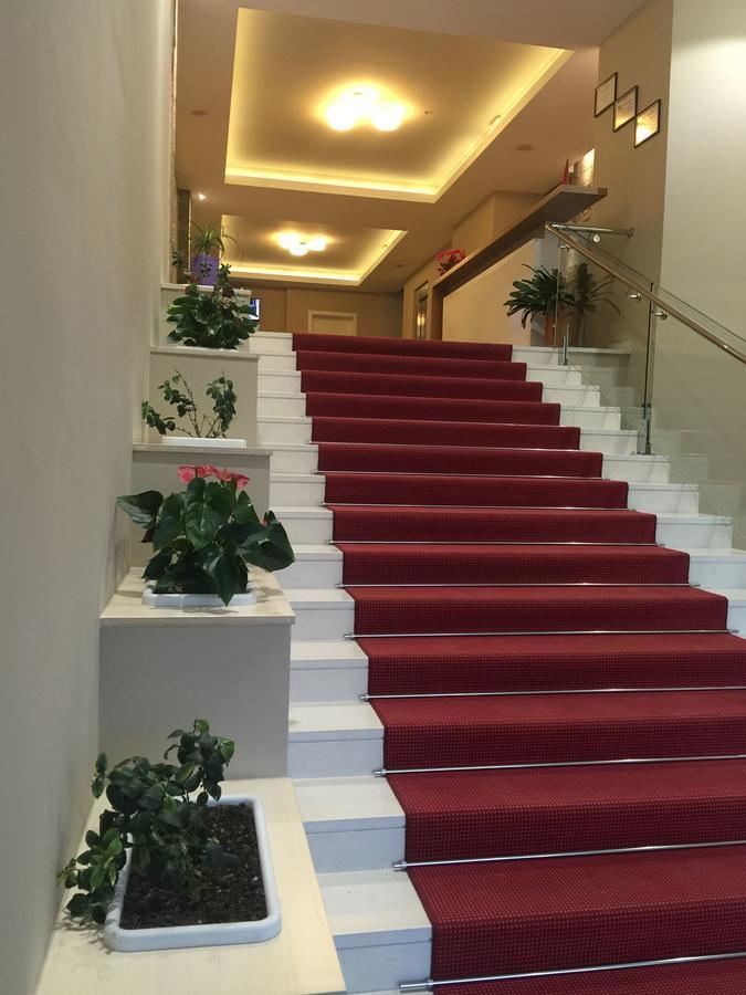 Herges Hotel Durrës Eksteriør billede