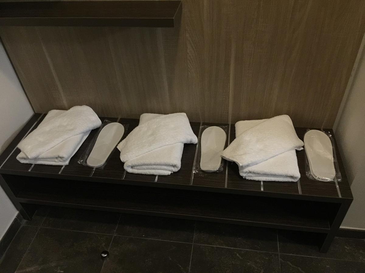Herges Hotel Durrës Eksteriør billede