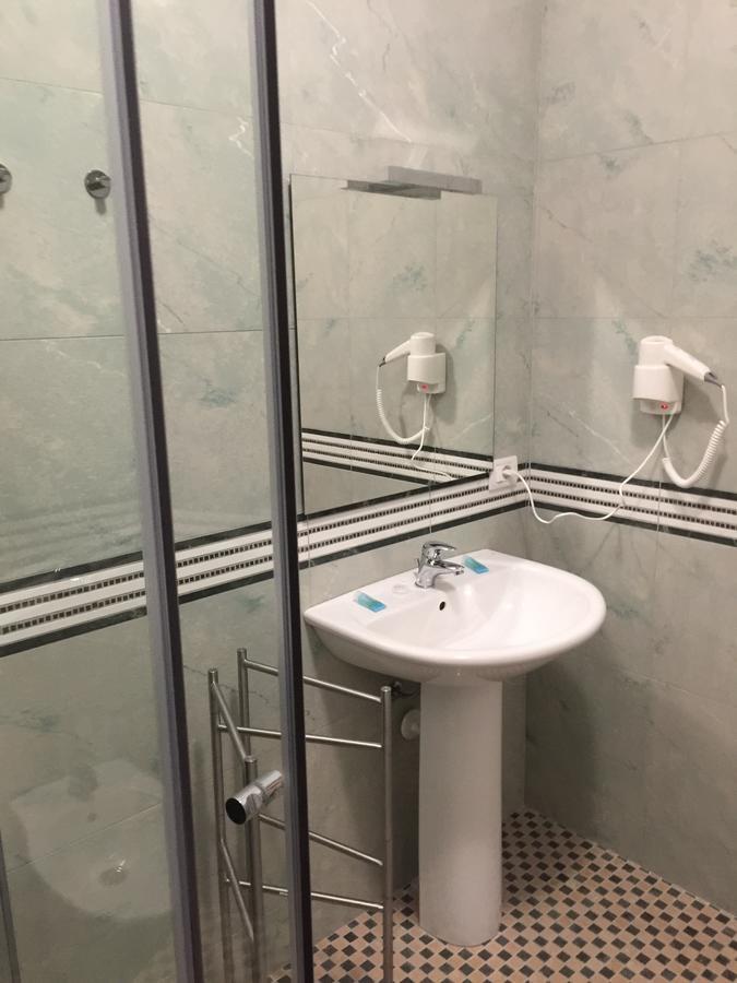 Herges Hotel Durrës Eksteriør billede