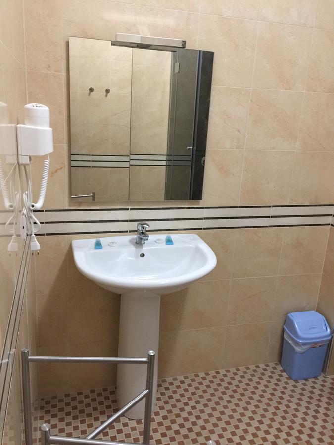 Herges Hotel Durrës Eksteriør billede